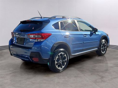 Used 2021 Subaru Crosstrek 2.0i image 4