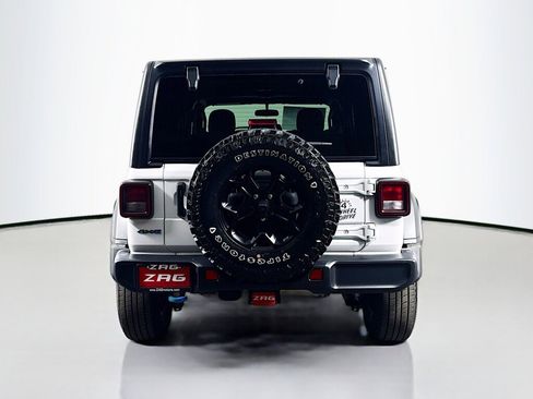 Used 2023 Jeep Wrangler Unlimited AWD/4WD image 4