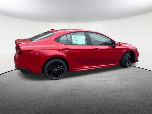 New 2026 Toyota Camry SE image 12