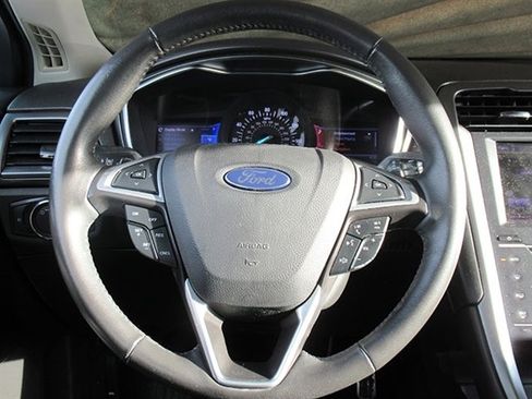 Used 2013 Ford Fusion Titanium w/ Titanium Driver Assist Pkg image 18