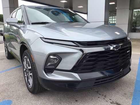 Used 2024 Chevrolet Blazer RS w/ LPO, Floor Liner Package FWD image 3