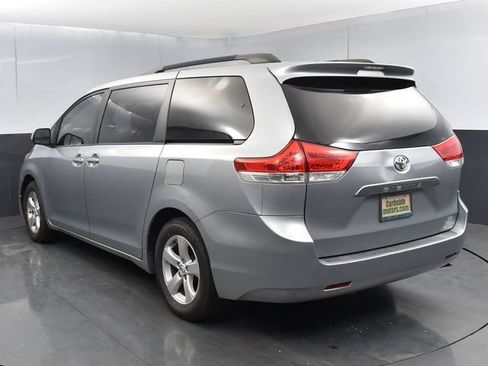 Used 2014 Toyota Sienna LE FWD image 7