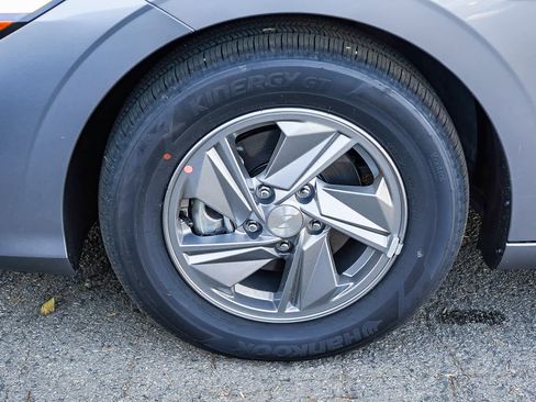 New 2026 Hyundai Elantra SE image 10