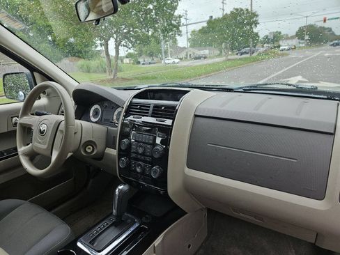 Used 2008 MAZDA Tribute i Sport FWD image 18