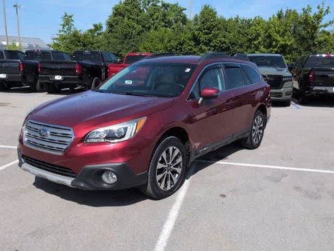 Used 2015 Subaru Outback 2.5i Limited AWD/4WD image 4