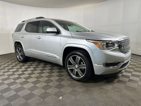 Used 2019 GMC Acadia Denali AWD/4WD image 2