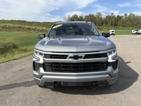 Used 2023 Chevrolet Silverado 1500 RST w/ Z71 Off-Road Package image 8