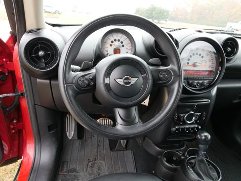 Used 2014 MINI Cooper Paceman S image 17
