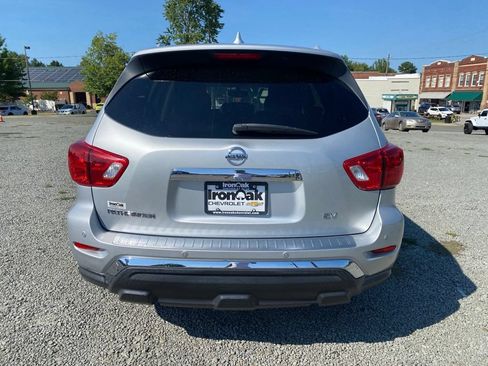 Used 2020 Nissan Pathfinder SV FWD image 4