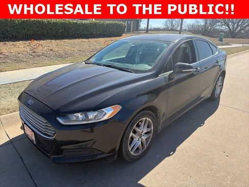 Used 2014 Ford Fusion SE image 6