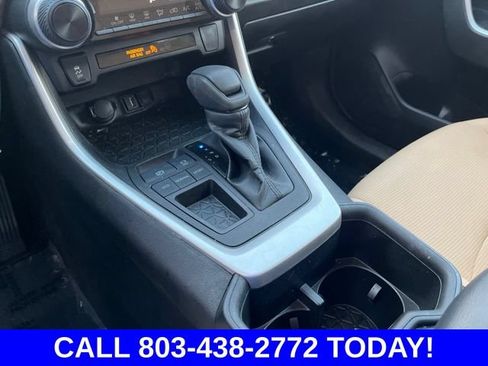 Used 2022 Toyota RAV4 LE FWD image 26