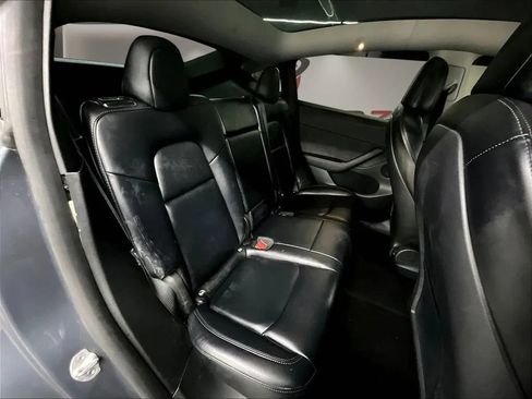 Used 2022 Tesla Model Y Performance AWD/4WD image 26
