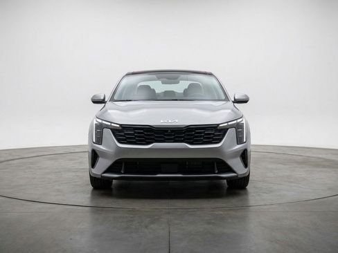 Used 2025 Kia K4 FWD image 2