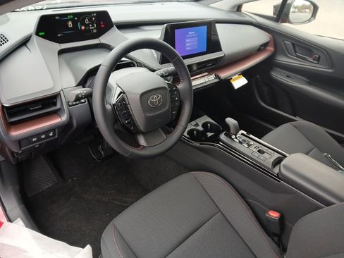 New 2026 Toyota Prius Plug-In Hybrid image 5