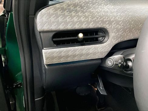 Used 2026 MINI Cooper 2-Door Hardtop image 30