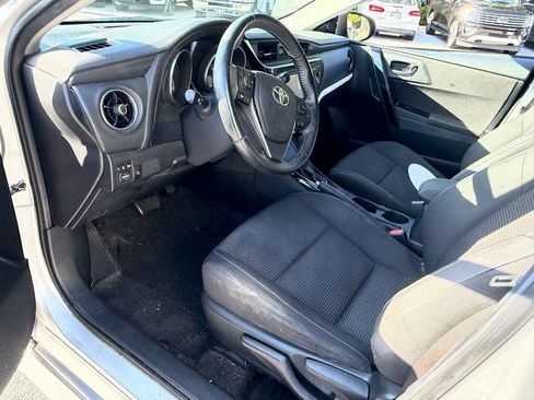 Used 2018 Toyota Corolla iM FWD image 9