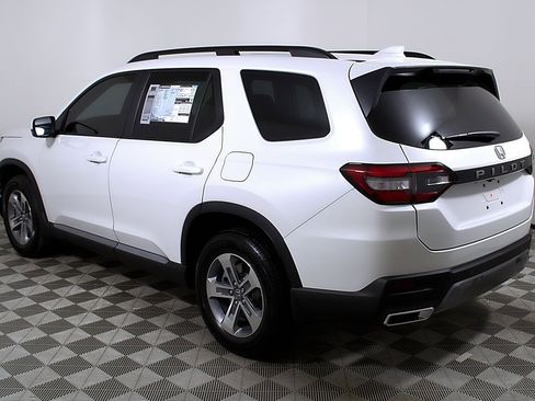 New 2026 Honda Pilot EX-L image 9