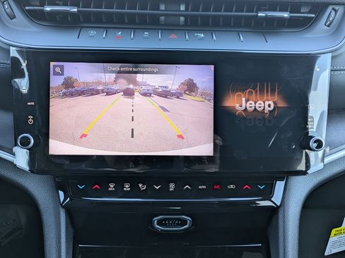 New 2026 Jeep Grand Cherokee Altitude AWD/4WD image 14