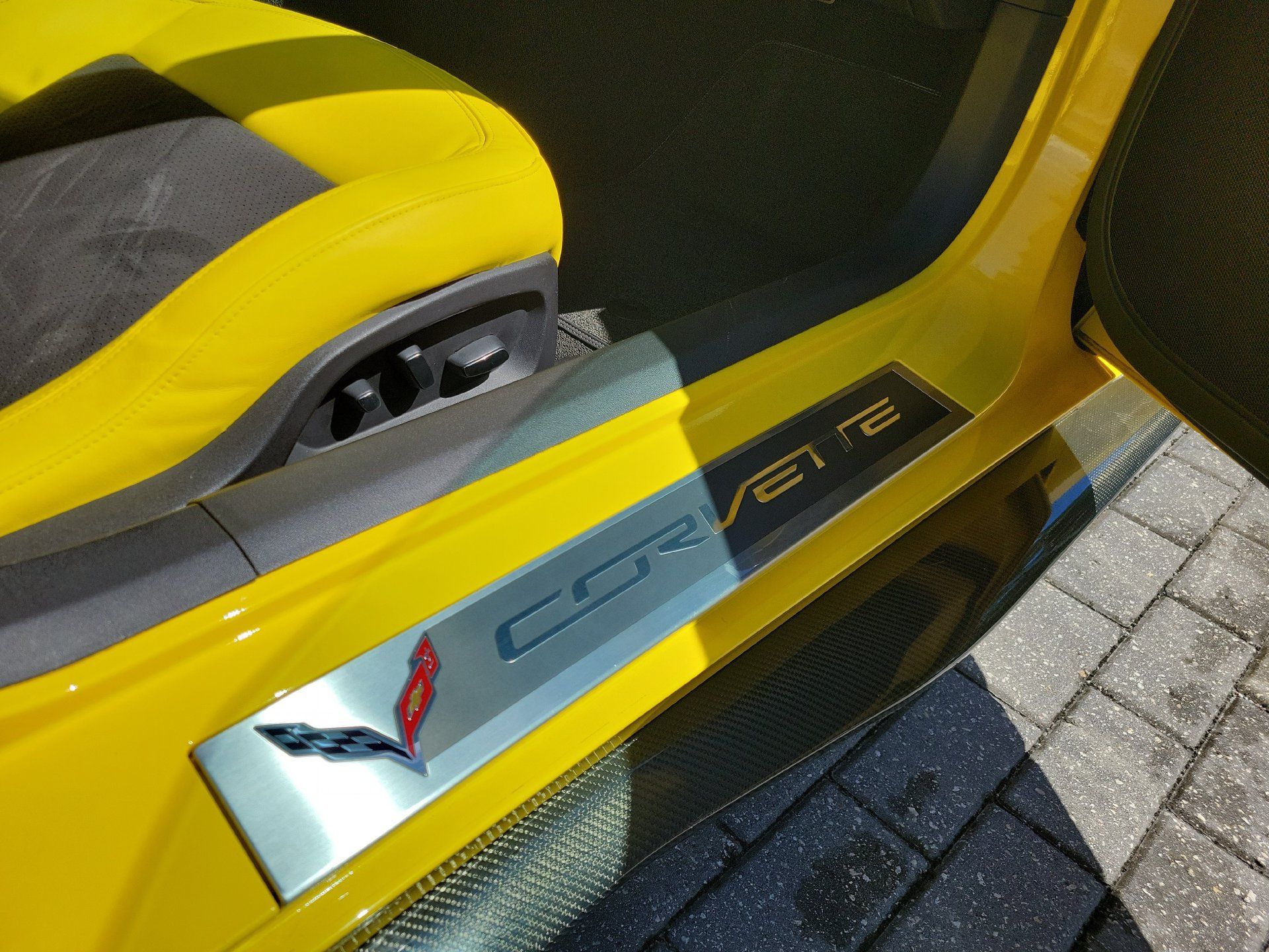 Used 2019 Chevrolet Corvette Z06 RWD image 9
