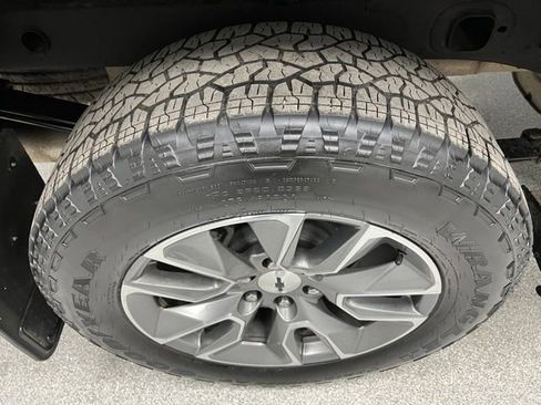 Used 2021 Chevrolet Silverado 1500 RST w/ Z71 Off-Road Package image 15