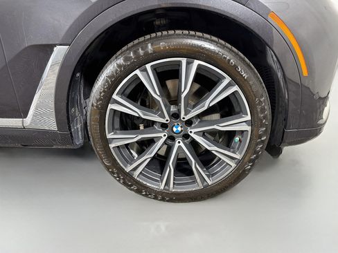 Used 2022 BMW X7 xDrive40i w/ Executive Package AWD/4WD image 42