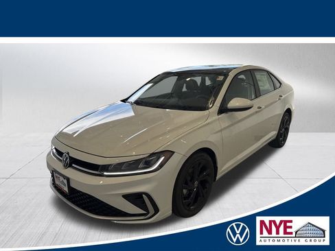 New 2025 Volkswagen Jetta SE image 1