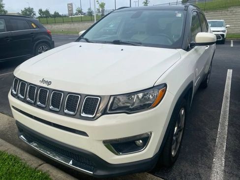 Used 2019 Jeep Compass Limited FWD image 2