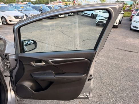 Used 2017 Honda Fit LX image 16