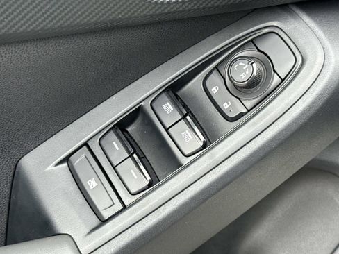 Used 2024 Subaru Crosstrek 2.0i Premium image 16