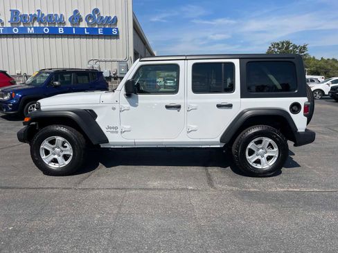 Used 2021 Jeep Wrangler Unlimited Sport image 6