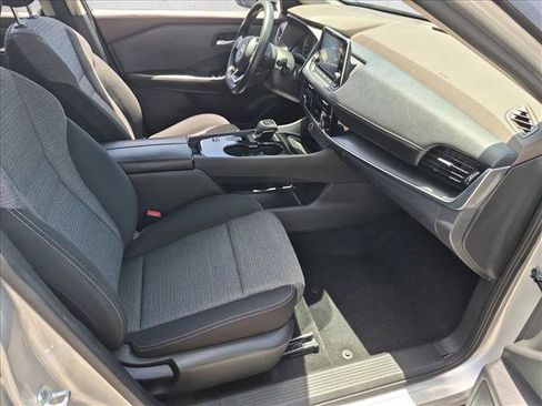 Used 2022 Nissan Rogue SV FWD image 20