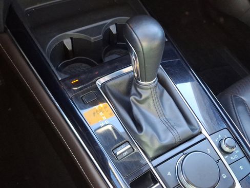 Used 2021 MAZDA CX-30 AWD 2.5 S w/ Premium Package image 16