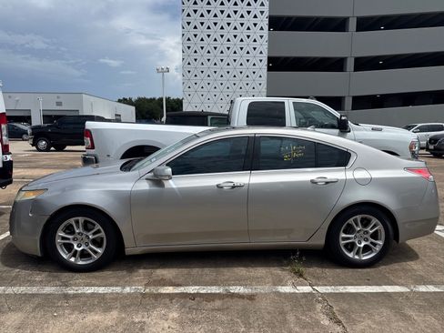 Used 2011 Acura TL w/ Technology Package FWD image 4