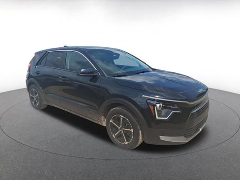 Used 2026 Kia Niro LX FWD image 4