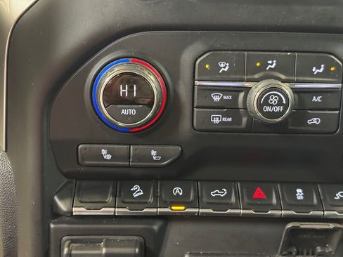 Used 2020 Chevrolet Silverado 1500 LT Trail Boss image 36