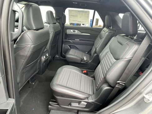 New 2026 Ford Explorer ST-Line AWD/4WD image 19