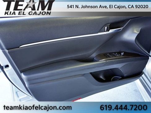 Used 2023 Toyota Camry SE image 21