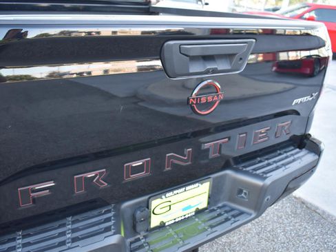 Used 2023 Nissan Frontier Pro-X w/ Pro-X Premium Package RWD image 10