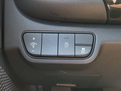 Used 2025 Kia Seltos S FWD image 26