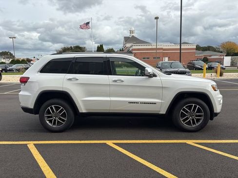 Used 2021 Jeep Grand Cherokee Limited image 9