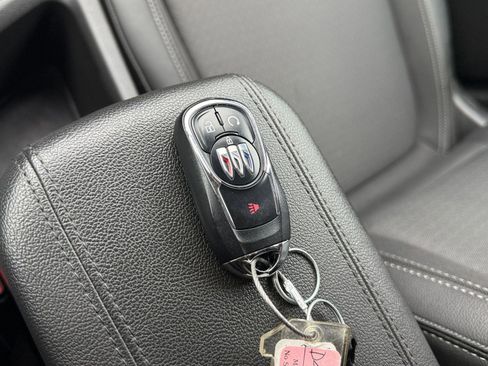 Used 2025 Buick Encore GX Preferred image 22