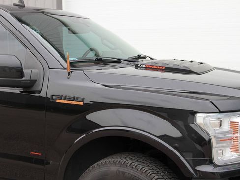 Used 2019 Ford F150 Lariat w/ Equipment Group 502A Luxury AWD/4WD image 12