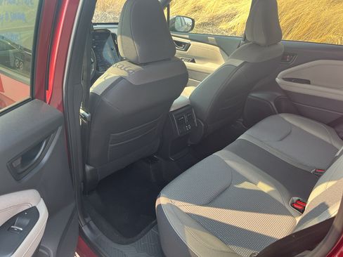 Used 2025 Subaru Forester Premium AWD/4WD image 6