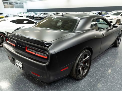 Used 2018 Dodge Challenger SRT Hellcat image 7