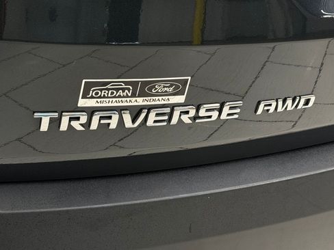 Used 2020 Chevrolet Traverse LT AWD/4WD image 34