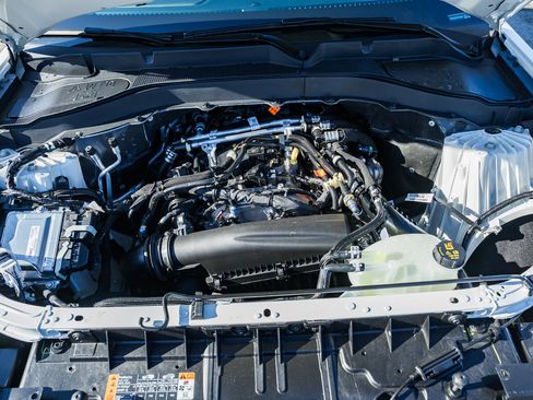 New 2026 Ford Explorer Active w/ Active Comfort Package image 21