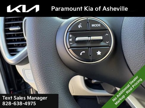 New 2025 Kia Soul LX image 13