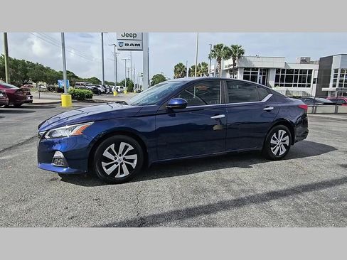 Used 2020 Nissan Altima 2.5 S FWD image 26