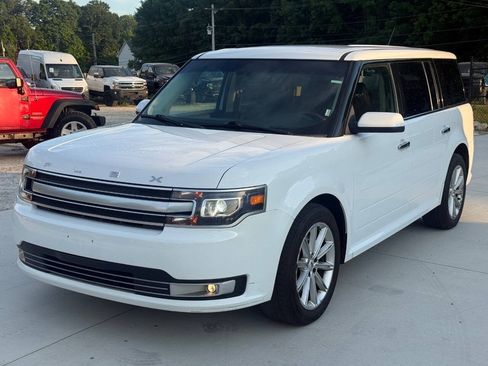 Used 2019 Ford Flex Limited AWD/4WD image 3