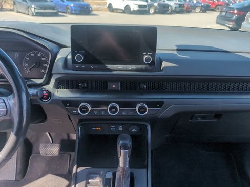 Used 2023 Honda CR-V Sport image 16